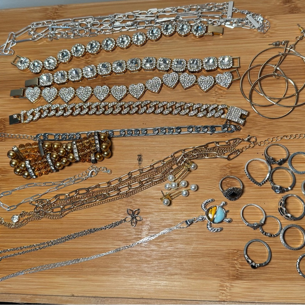 Elegant Silver and Gold Jewelry Set